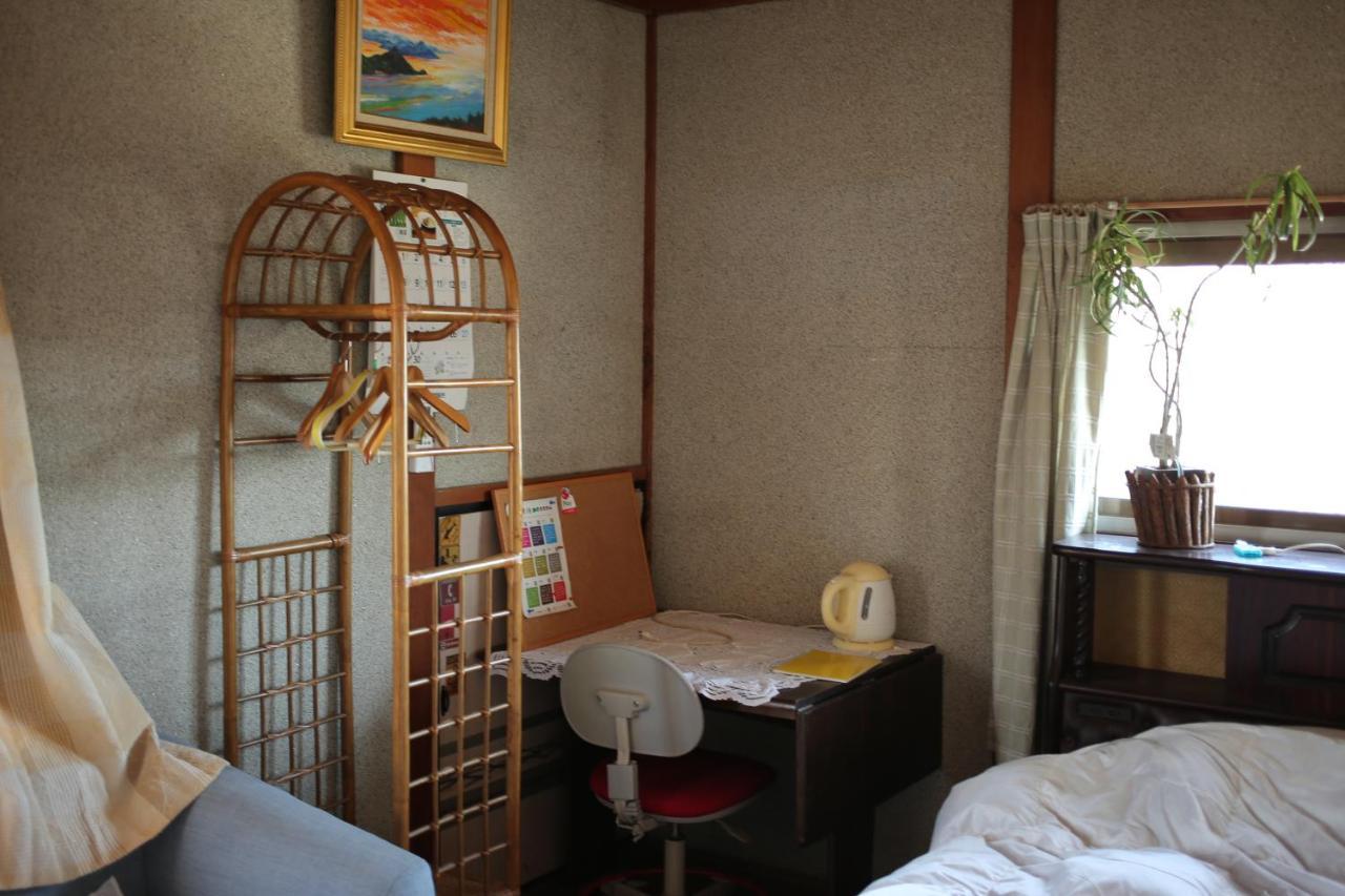 Hojo Suigun Youth Hostel Matsuyama  Exterior foto